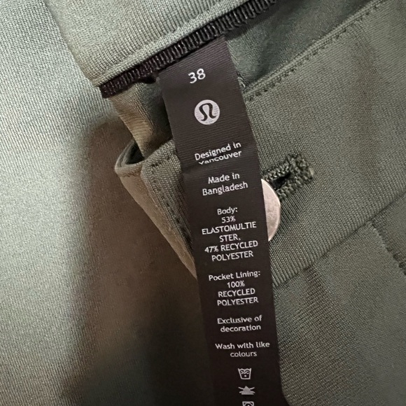 Lululemon Men’s 38” Pants - Picture 3 of 6